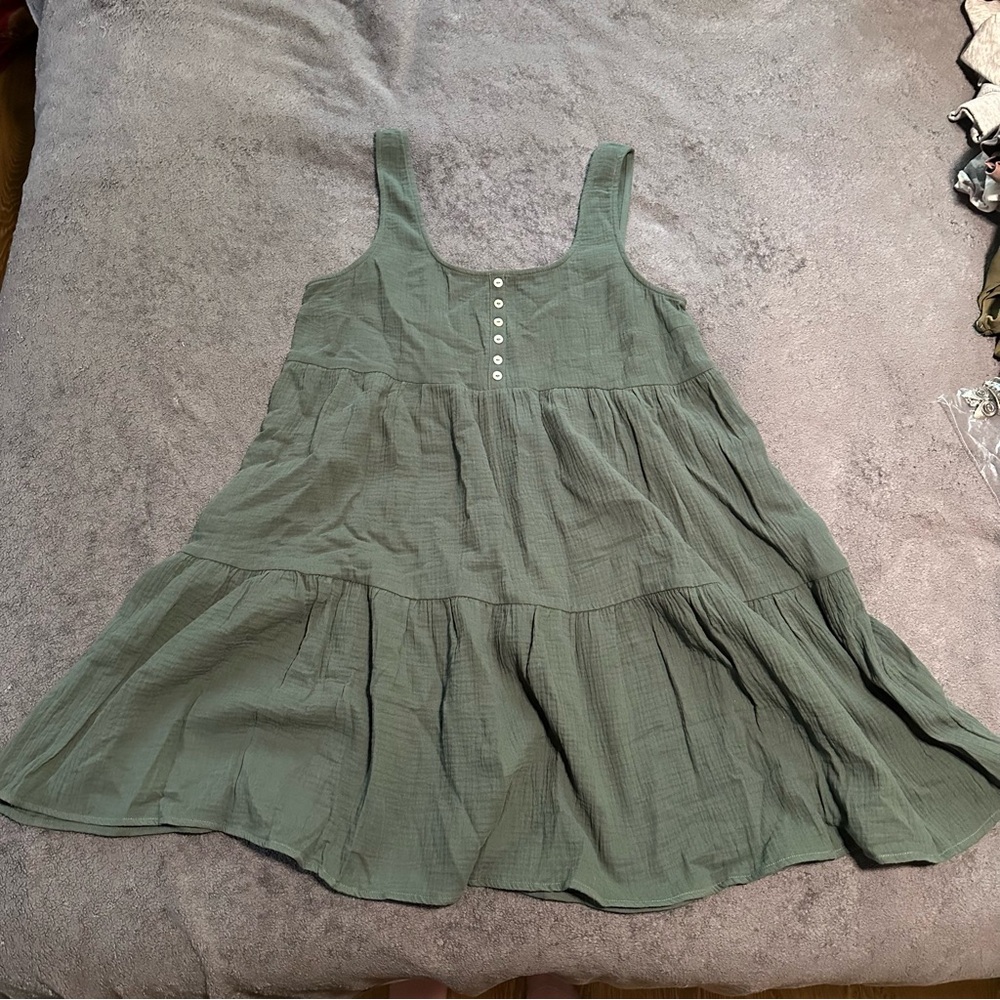 Green sundress NWOT